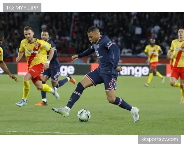 巴黎圣日耳曼年轻化阵容导致稳定输出难保持，赛季中阶段表现波动逐步显现