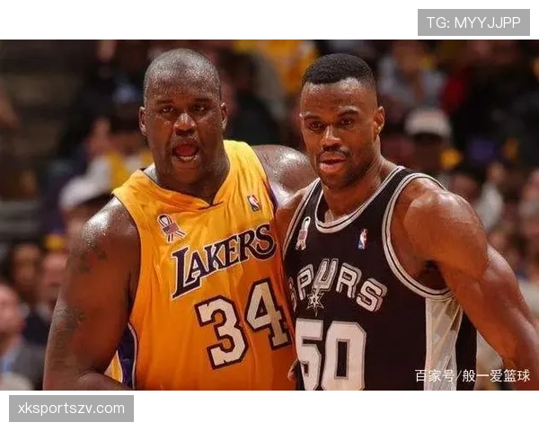 本泽马 vs 路易斯·苏亚雷斯：全能中锋之争，巅峰期效率与风格差异解析