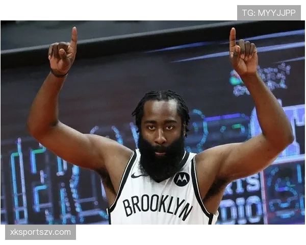 特雷·杨无球跑动效率提升明显 助力球队三分关键回合得分